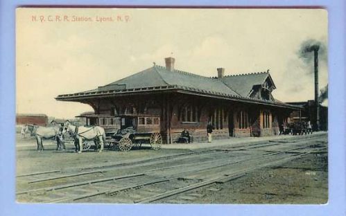 New York Lyons NYCRR Station Photo Card View Across Tracks Small Brick Sta~222