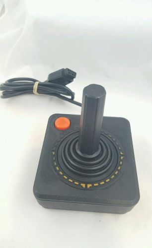 Atari FlashBack 2 CONSOLE w/2 CX 40 Joystick controllers TV video system 40 game