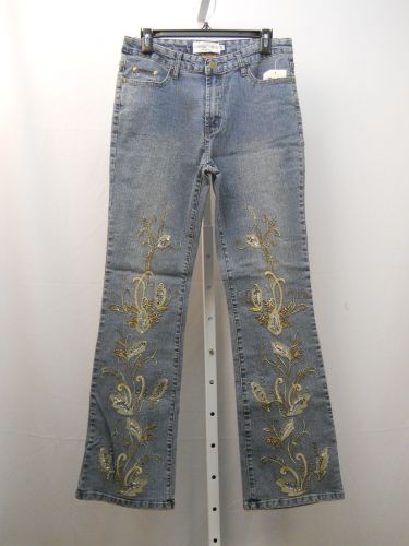 Milano Moda Embellished Stonewashed Women’s Boot Cut Legs 32X32 Jeans Size 9-10