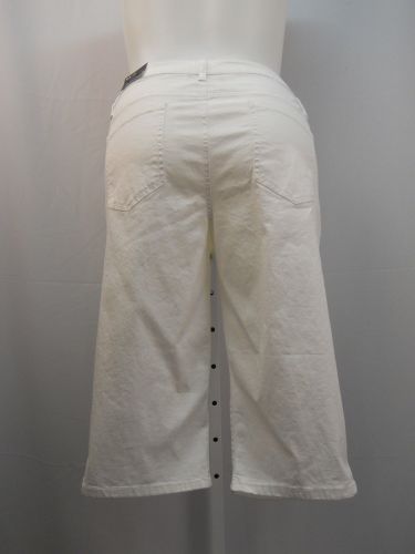 SIZE 18 Skimmers Capris STYLE&CO White Tummy Control 5 Pocket 42X16 Mid Rise