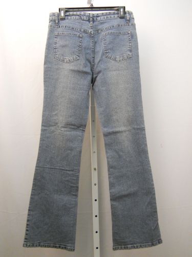 Milano Moda Embellished Stonewashed Women’s Boot Cut Legs 32X32 Jeans Size 9-10