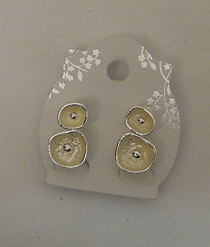 Womens Fashion Stud Earrings Silver White Flower Unbranded Leverback