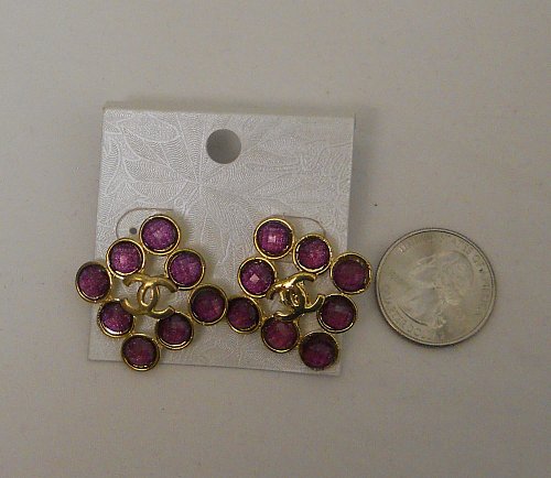 Womens Fashion Stud Earrings Cluster Gold Tone Purple Beads Push Backs Unbranded