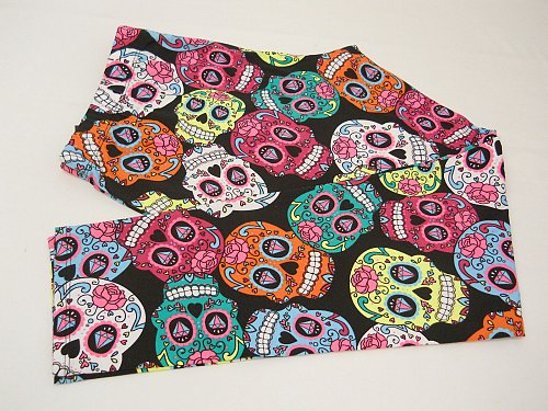 SIZE L Women Skull Leggings Multi Colored Skulls Skinny Legs Mid Rise Inseam 29