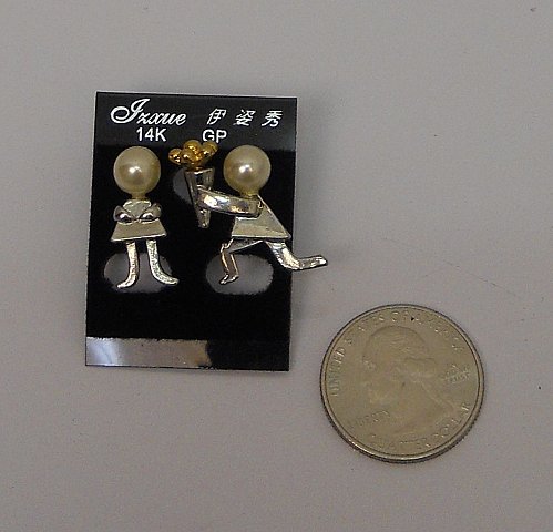 Women Fashion Stud Earrings Forgive Me Flowers Gold Tones Push Back Fasteners