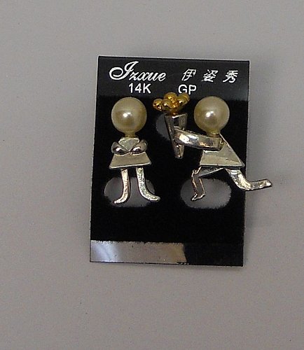 Women Fashion Stud Earrings Forgive Me Flowers Gold Tones Push Back Fasteners