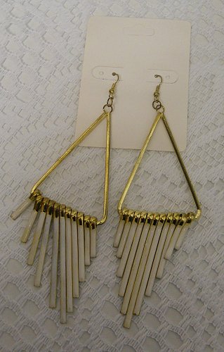 Women Fashion Drop Dangle Triangle Earrings Gold Tones Off White Hook Unbranded