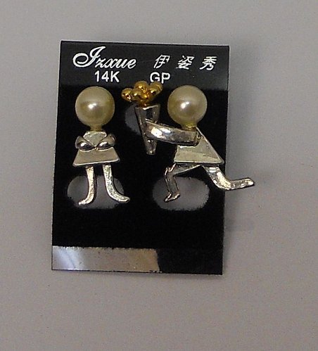 Women Fashion Stud Earrings Forgive Me Flowers Gold Tones Push Back Fasteners