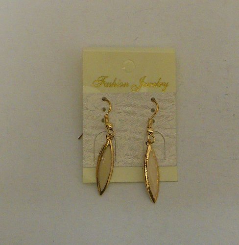 Women Fashion Drop Dangle Earrings Gold Tones Beige Center FASHION JEWELRY Hook