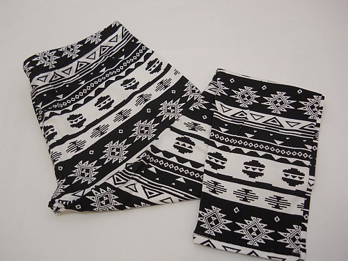 Womens Ankle Leggings SIZE XL NO BOUNDARIES Tribal Print Skinny Legs Inseam 28