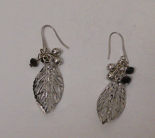 Women Fashion Drop Dangle Earrings 3D Leafs Beads Silver Tones FASHION JEWELRY