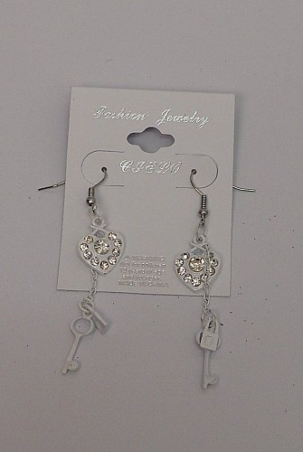 Women Earrings Fashion Drop Dangle White Hearts Rhinestones Hook Fasteners FASHI