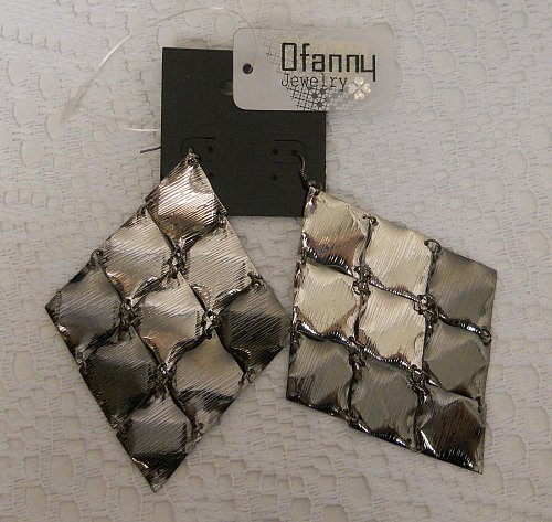 Women Earrings Fashion Drop Dangle Diamond Shaped Silver Tones Hook OFANNY JEWEL