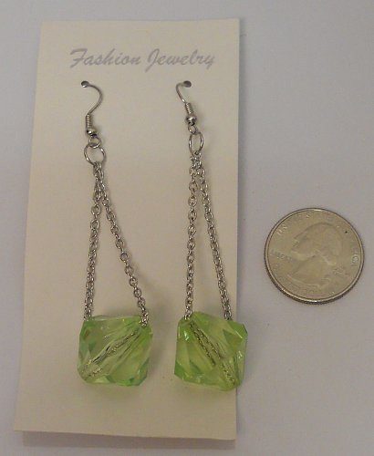 Women Earrings Green Beads Fashion Drop Dangle Silver Tones Hook Fasteners FASHI