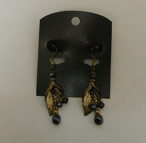 Women Fashion Drop Dangle Earrings Gold Tones Black Beads Unbranded Hook