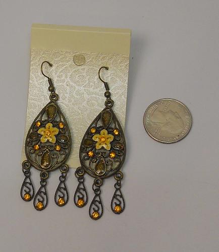Women Teardrop Earrings Rhinestones Drop Dangle Gold Tones Hook Fasteners Unbran