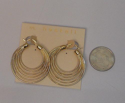 Women 6 Ring Hoop Earrings Leverback Fasteners Gold Tones FASHION M HASKELL