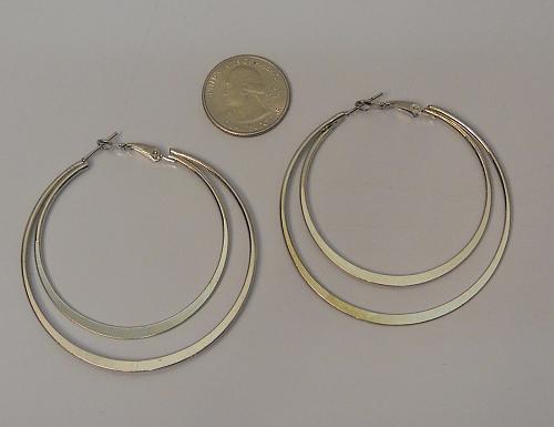 Women Double Ring Hoop Earrings Fashion Silver Tones Leverback Fasteners FASHION