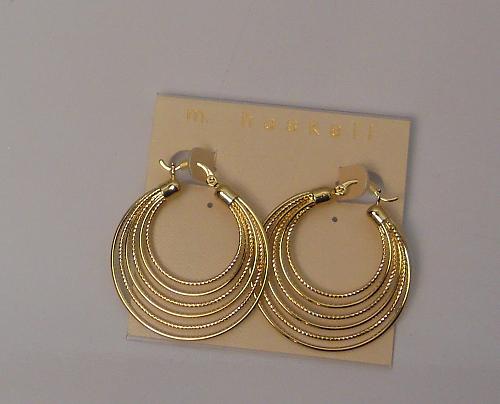 Women 6 Ring Hoop Earrings Leverback Fasteners Gold Tones FASHION M HASKELL