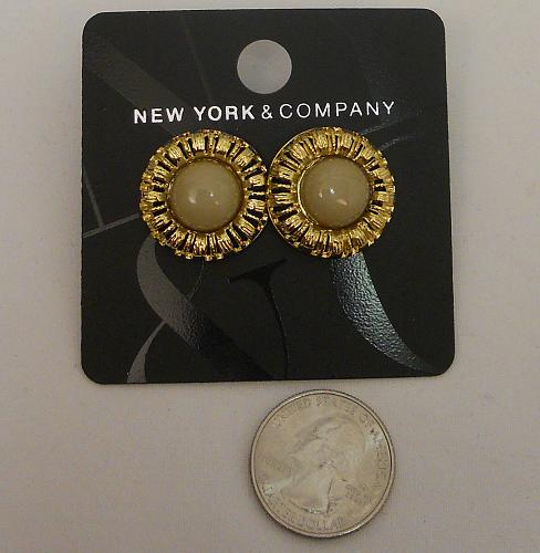 Stud Earrings Womens Fashion Clusters Gold Tones Mocha Beads NEW YORK & CO Push