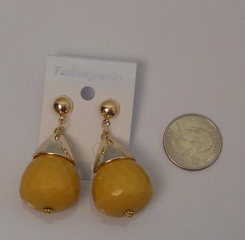 Women Earrings Drop Dangle Gold Tones Fashion Push Back Fasteners FASHION JEWELR