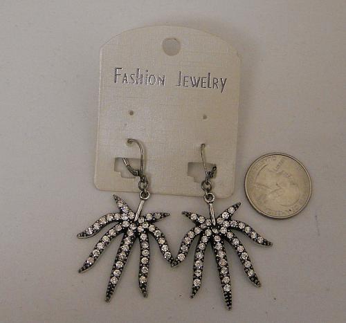 Unisex Earrings Marijuana Leaf Rhinestones Fashion Drop Dangle Leverback FASHION