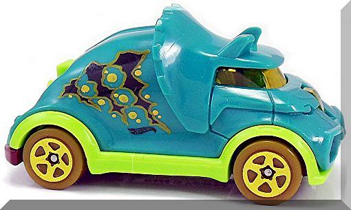 hot wheels tricera truck