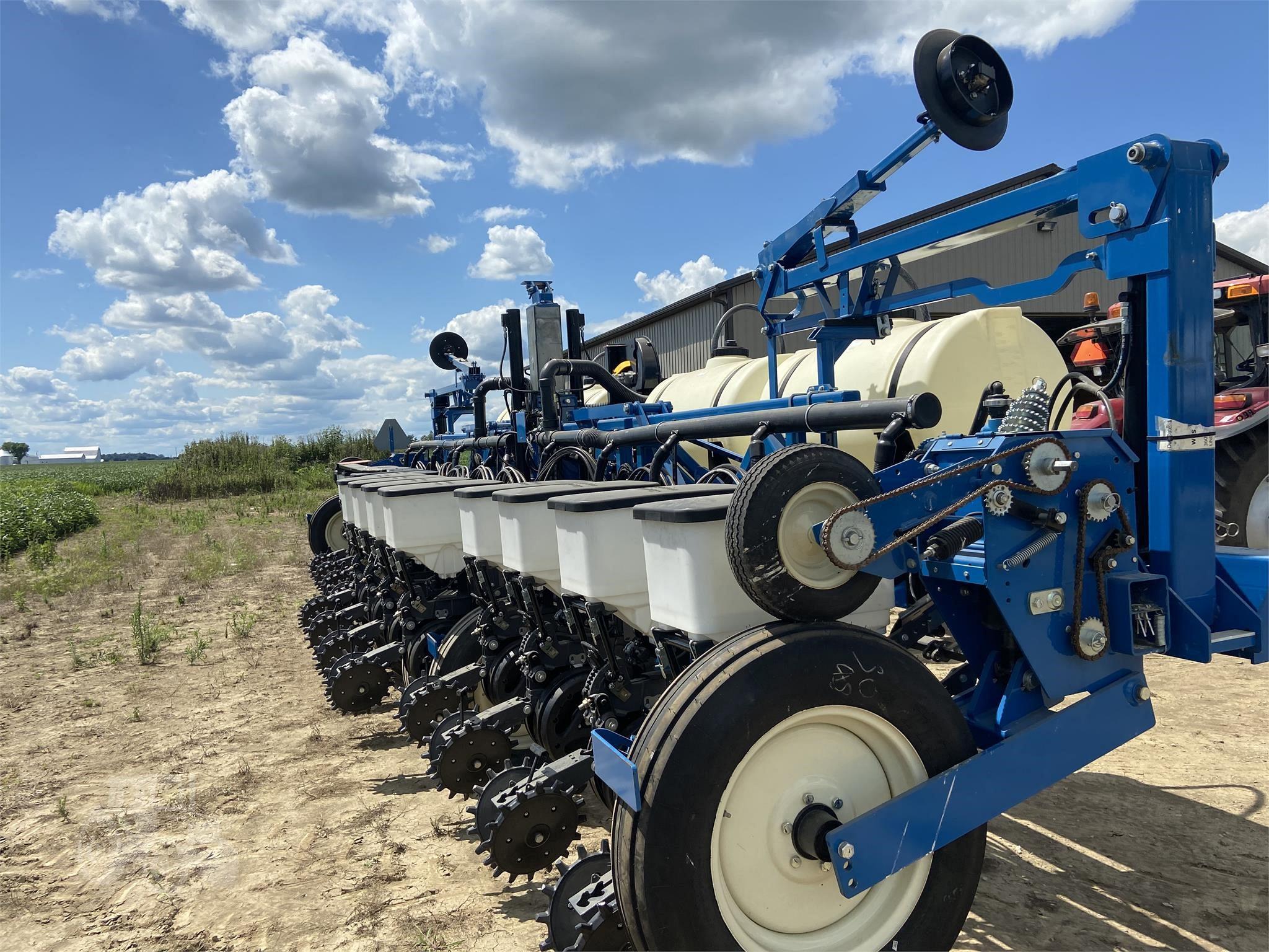 New 2019 Kinze 3600 Flex Frame Planter For Sale