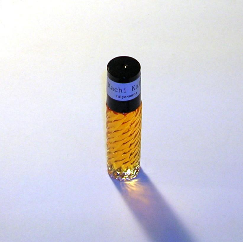 Kachi kali hotsell attar